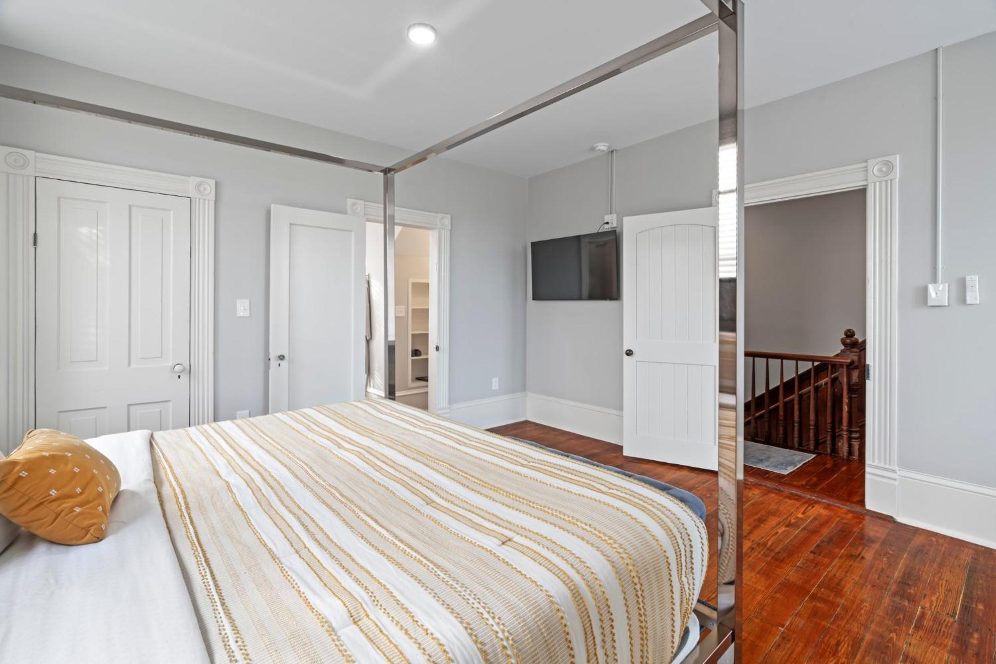 Historic Galveston Family Beach Home With 3 King Beds エクステリア 写真