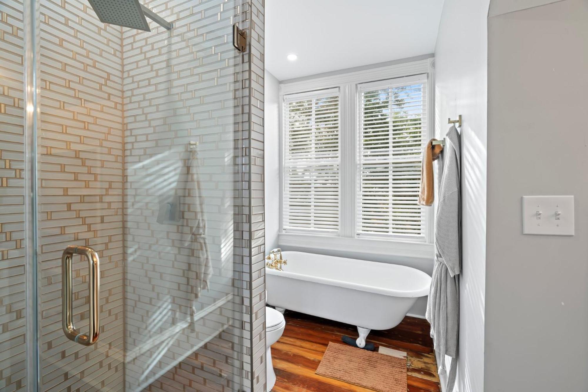 Historic Galveston Family Beach Home With 3 King Beds エクステリア 写真