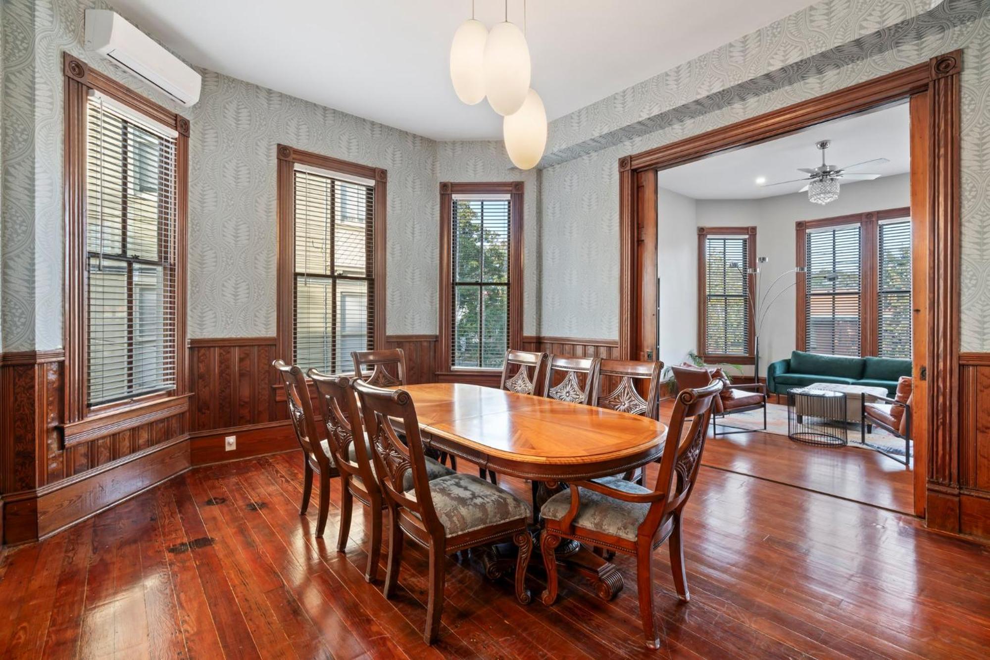 Historic Galveston Family Beach Home With 3 King Beds エクステリア 写真
