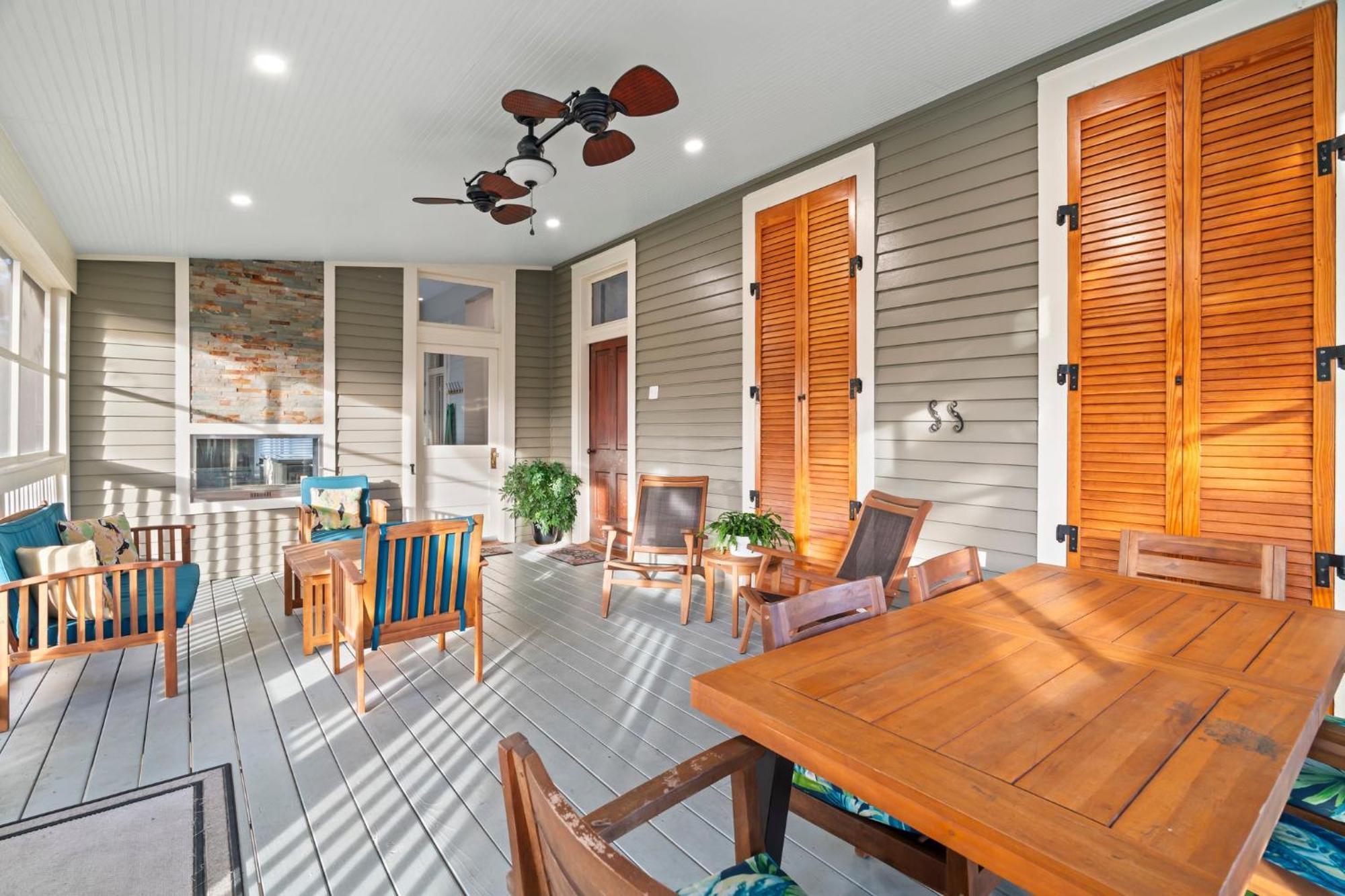 Historic Galveston Family Beach Home With 3 King Beds エクステリア 写真