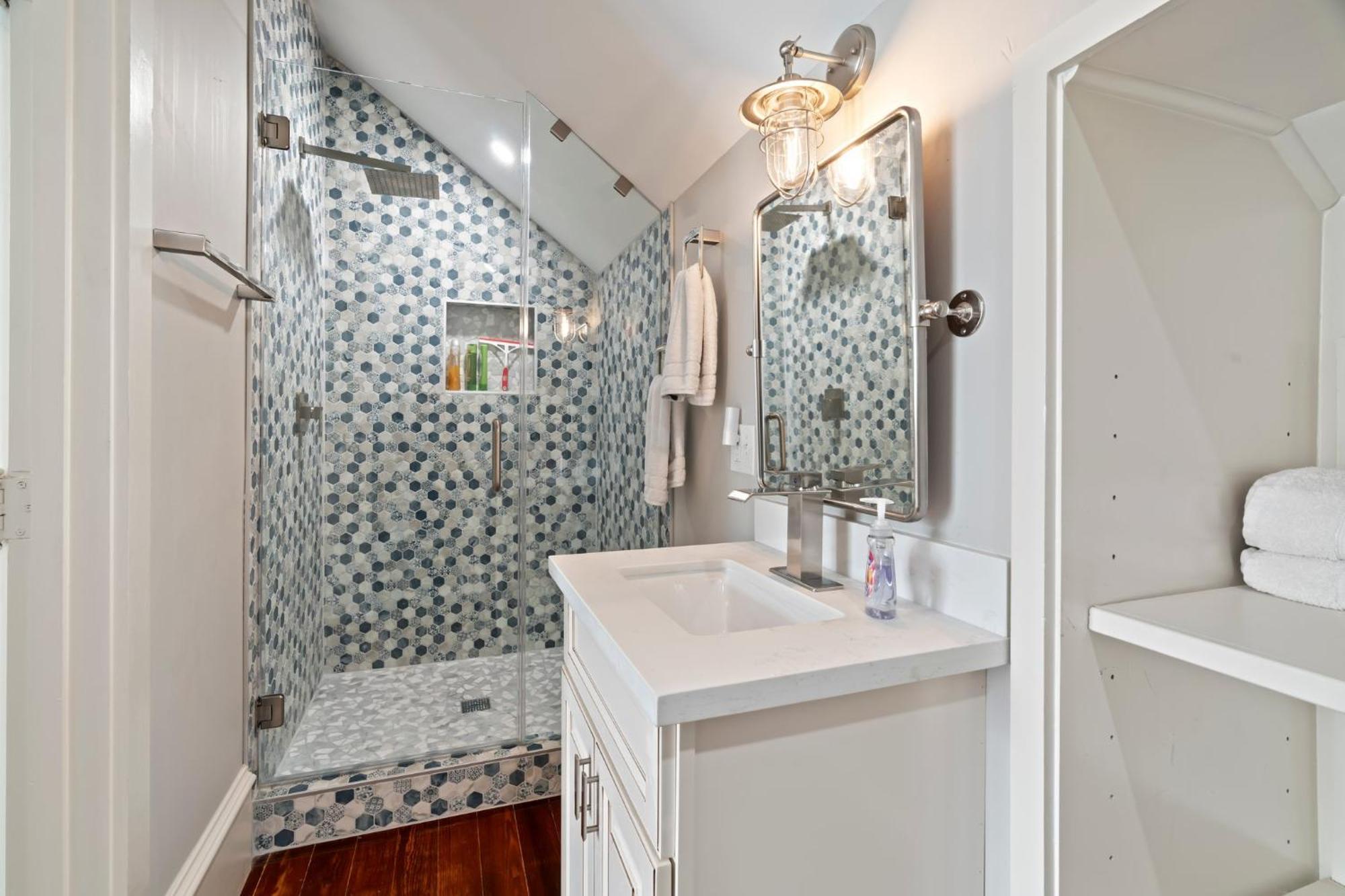Historic Galveston Family Beach Home With 3 King Beds エクステリア 写真